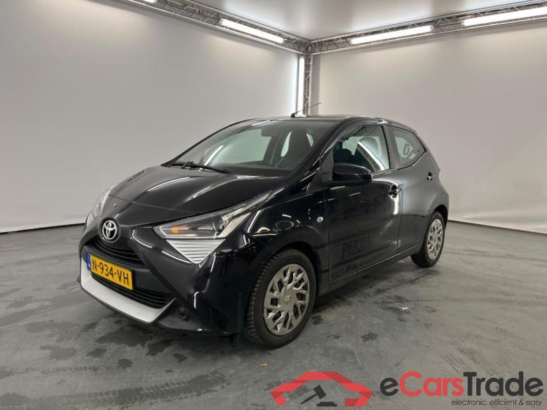 TOYOTA Aygo 1.0 VVT-i x-play #1