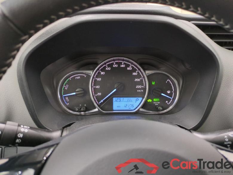 TOYOTA Yaris Hybride / 2017 / 5P / Berline 1.5 VVT-I HYBRID France Business #6