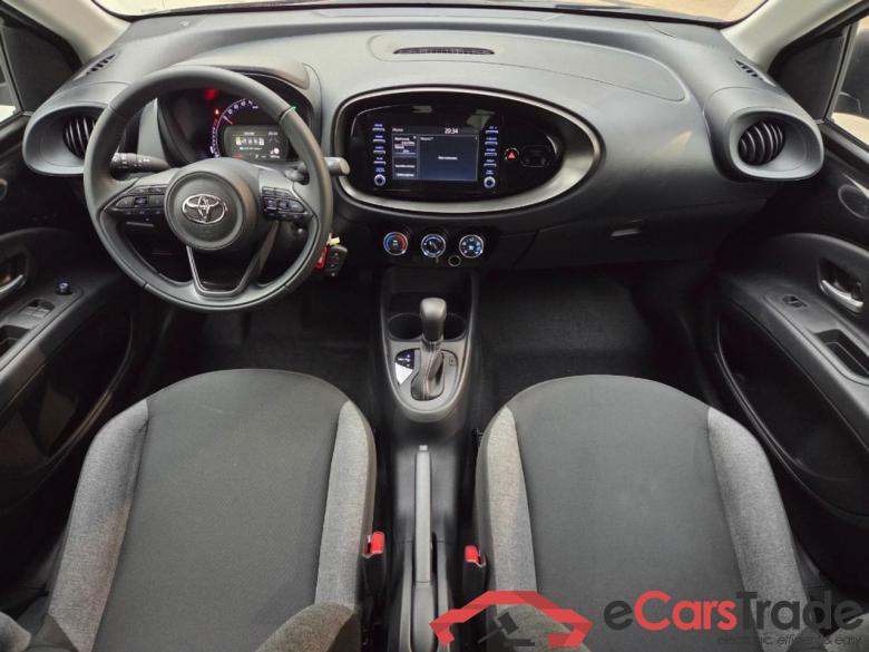 TOYOTA Aygo X 1.0 VVT-i S-CVT Play #6