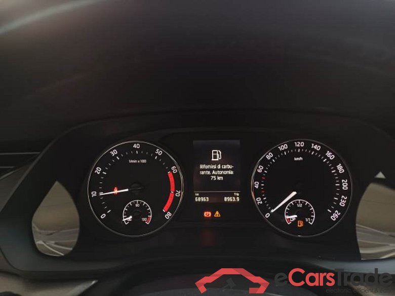 SKODA OCTAVIA WAGON / 2020 / 5P / STATION WAGON 1.5 E-TEC AMBITION DSG #4