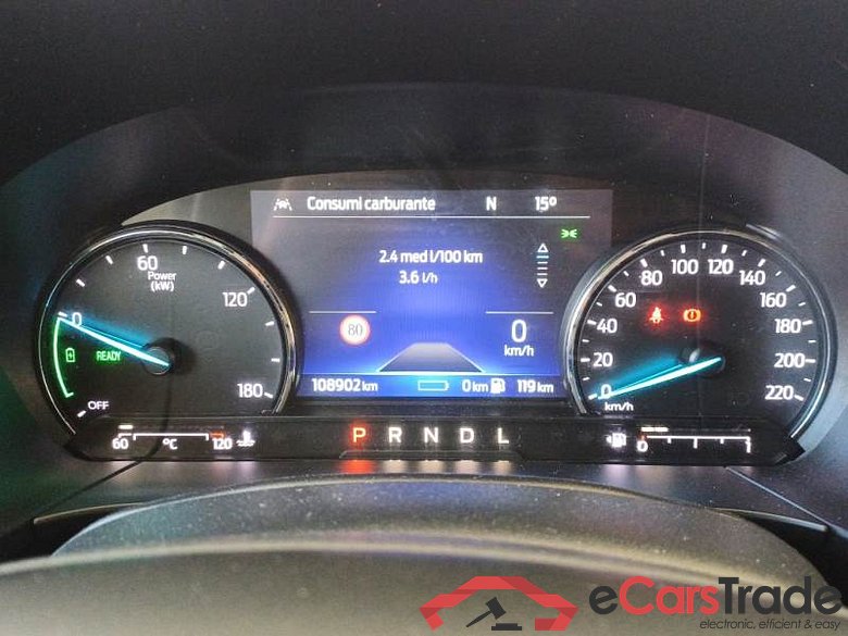 FORD KUGA / 2019 / 5P / SUV 2.5 BENZINA PHEV 225CV 2WD TITANIUM AUT #4