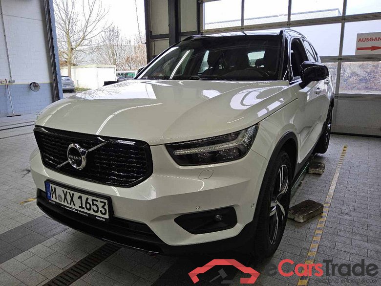 Volvo XC40 (2017->) DE - SUV5 B4 2WD EU6d, R-Design (EURO 6d), 2020 - 2022