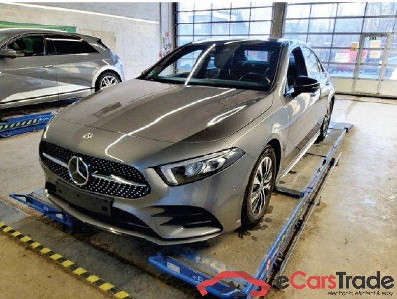 Mercedes-Benz A Limousine (BM 177)(08.2018->) DE - Lim4 A 200 EU6d, Lim. AMG Line (EURO 6d), 2019 - 2022