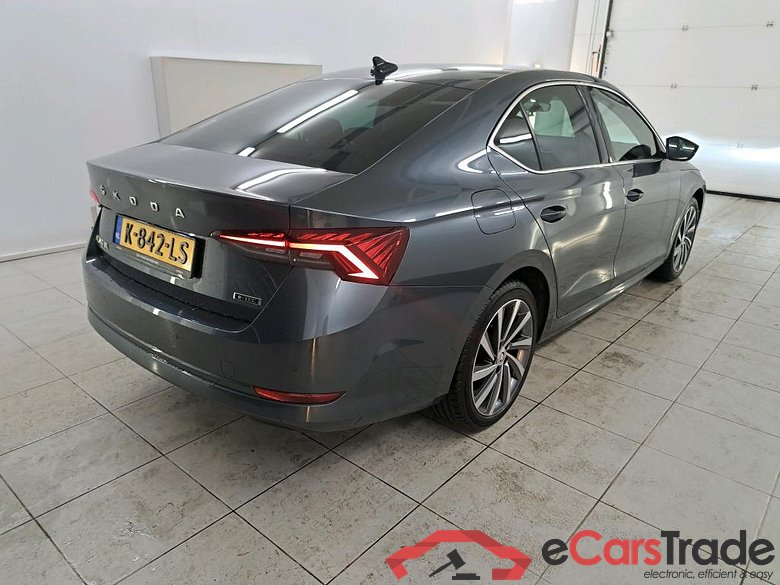 Skoda Octavia 1.0 TSI e-TEC MHEV DSG Business Edit Pl 5d #2