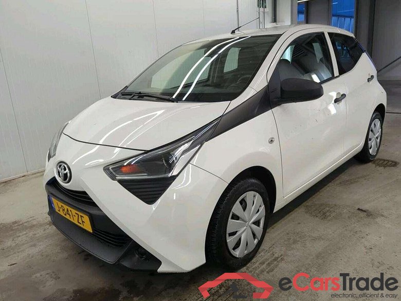 TOYOTA Aygo 1.0 VVT-i x-fun #1