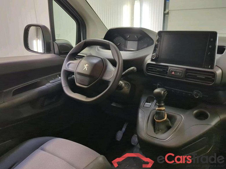 PEUGEOT Partner 1.2 PT. Premium #3