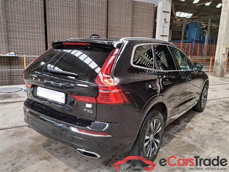 VOLVO XC60 / 2017 / 5P / SUV T6 PLUG-IN AWD AUTO RECHARGE INS. EXP #2