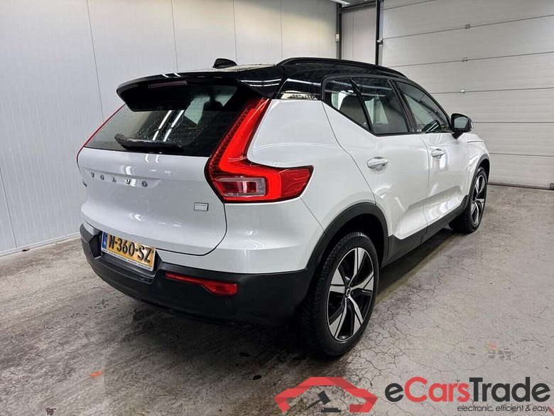 VOLVO XC40 Recharge Pro #2