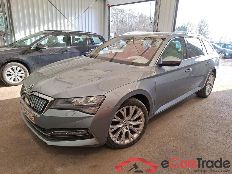 Skoda Superb 1.4 TSI Plug-In Hybrid Aut. Pano LED Vitual Navi Leather KeylessGo Klima PDC ...