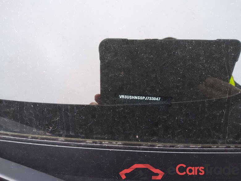 PEUGEOT 2008 Allure Pack 130 S&S EAT8 PureTech #5