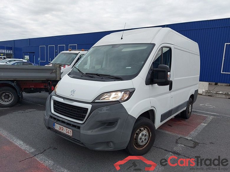 Peugeot Boxer 330 L1H2 2.2 HDi 110 Pack CD-Airco 4d