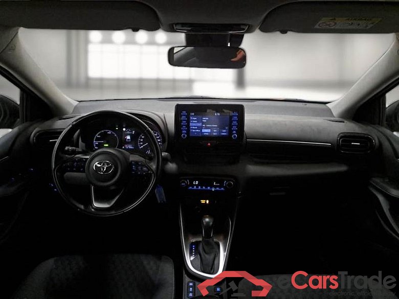 TOYOTA YARIS / 2020 / 5P / BERLINA HYBRID ACTIVE MY20 #3