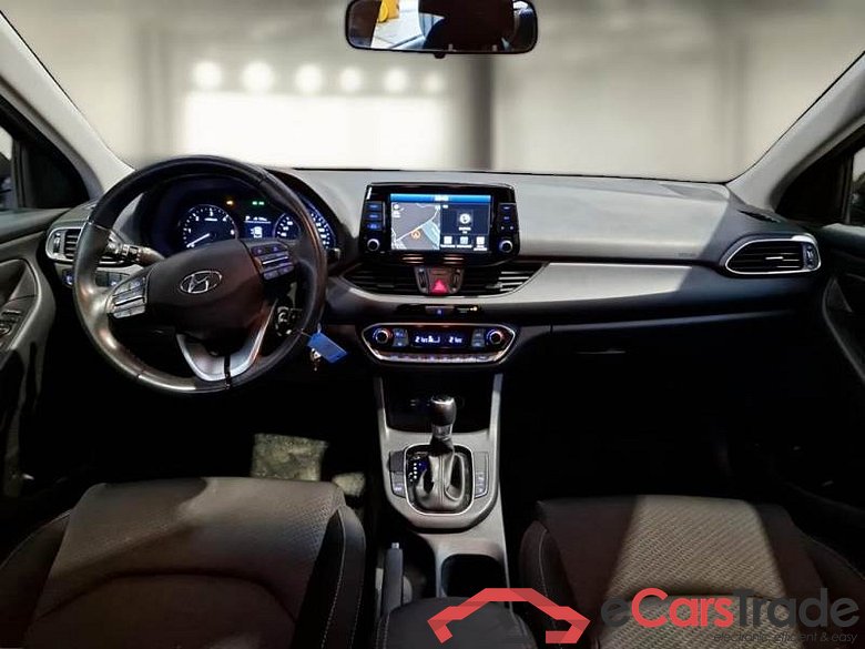 Hyundai i30 1.6 CRDI Aut. Navi Camera Klima PDC ... #6