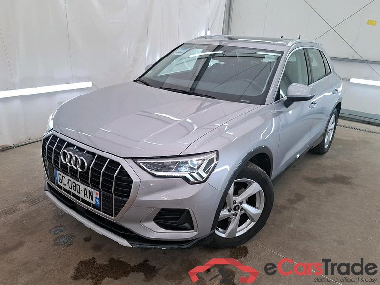 AUDI Q3 / 2018 / 5P / SUV 35 TFSI 150 MHEV S TRONIC DESIGN LUXE