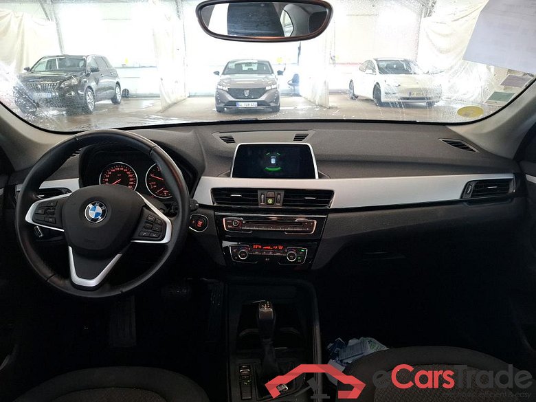 Série X1 sDrive18d Lounge 2.0 150CV BVA8 E6 #5
