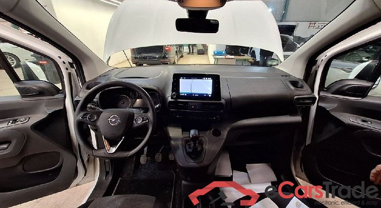 Combo Cargo E Edition XL erhöhte Nutzlast 1.5 96KW MT6 E6dT #3