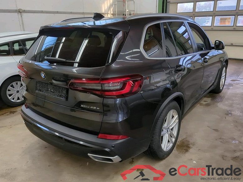 Baureihe X5 xDrive 45 e 3.0 290KW AT8 E6d #3