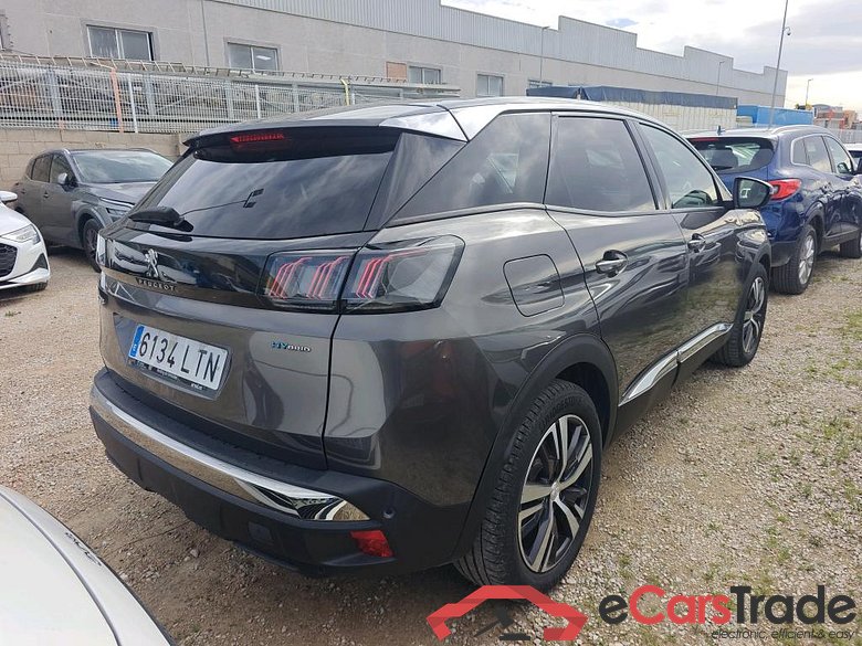 PEUGEOT 3008 Hybrid / 2020 / 5P / todoterreno 225 e-EAT8 Allure (AC2) #2