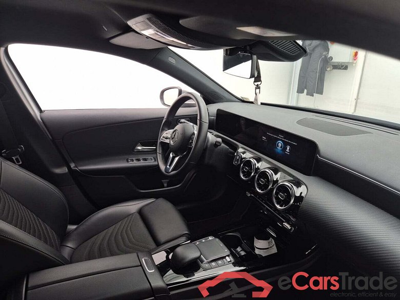 MERCEDES-BENZ A-KLASSE 180 D 8G-DCT BUSINESS LINE #3