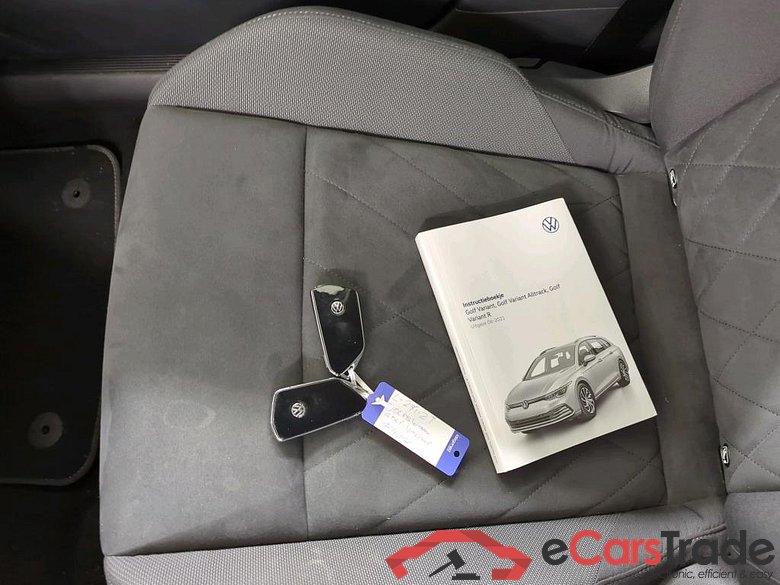 Volkswagen Golf Variant 1.5 TSI 96kW Life Business 5d #4