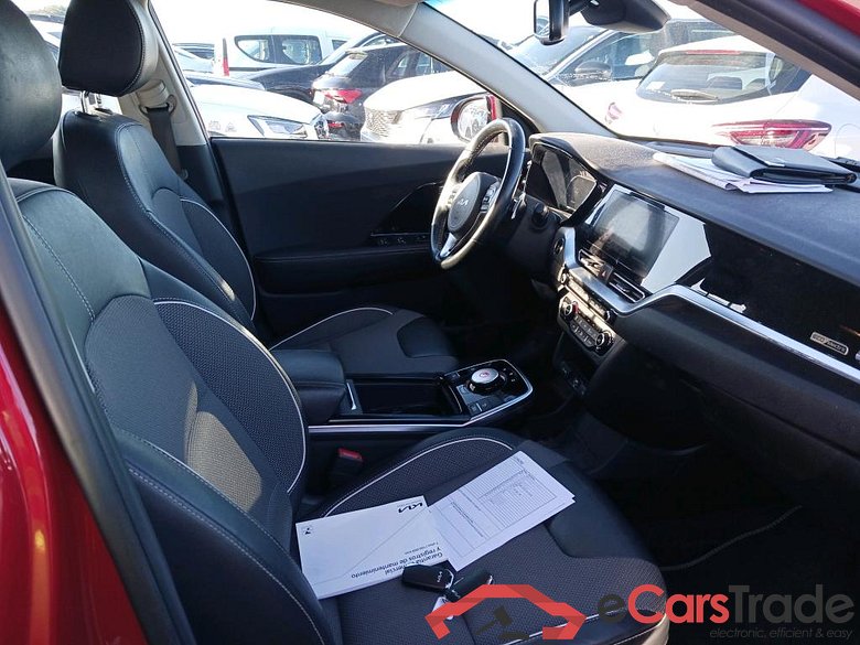 KIA e-Niro / 2016 / 5P / crossover e-Niro 150kW (204CV) Drive (Long Range) #6