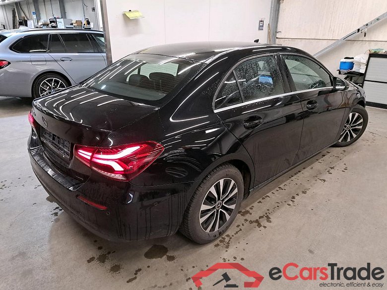 MERCEDES - MER A BERLINE 180 d 116PK Business Line #2
