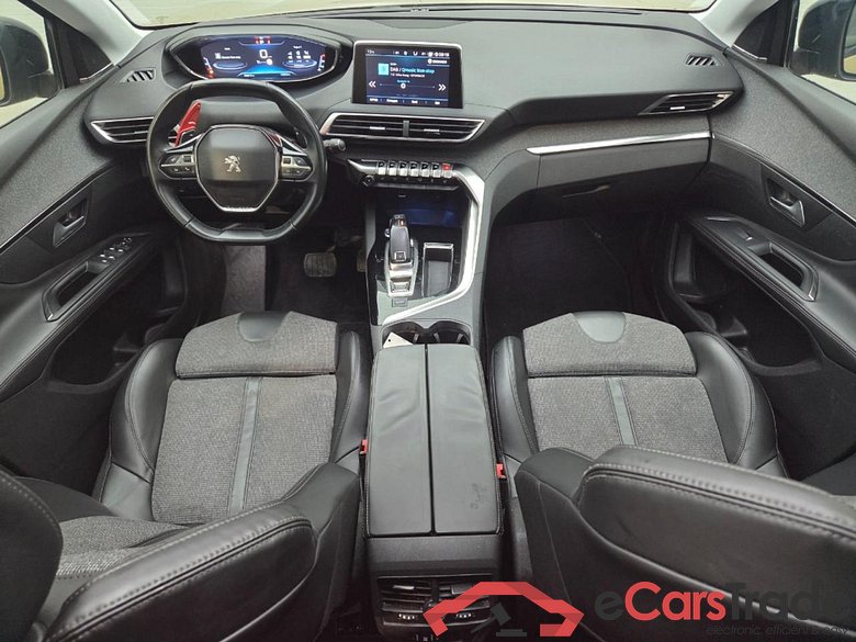 PEUGEOT 5008 1.2 PureTech Allure #6