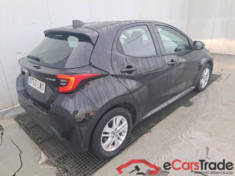 TOYOTA Yaris / 2020 / 5P / berlina con portón 1.5 120H Active Tech #2