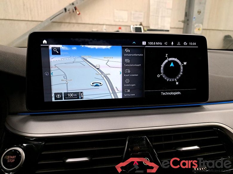 BMW 530e Plug-In Hybrid Aut. LED-Xenon LC-Pro ACC Ambient Navi-Pro Leather KeylessGo Camera Klima PDC ... #4