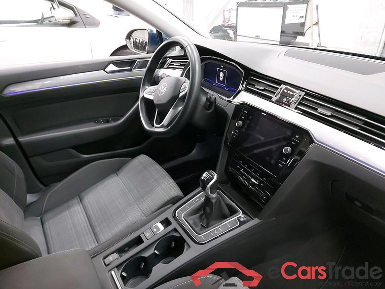 VOLKSWAGEN - VW  PASSAT TDI 150PK Style Business With Digital CockPit #3