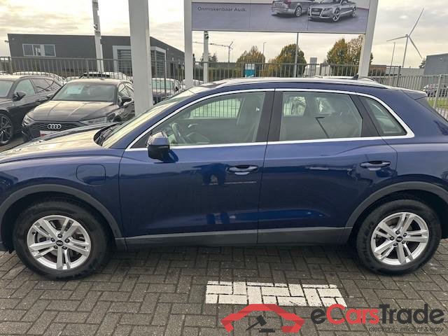 AUDI Q3 PHEV 45 TFSIe PHEV Attraction S tronic