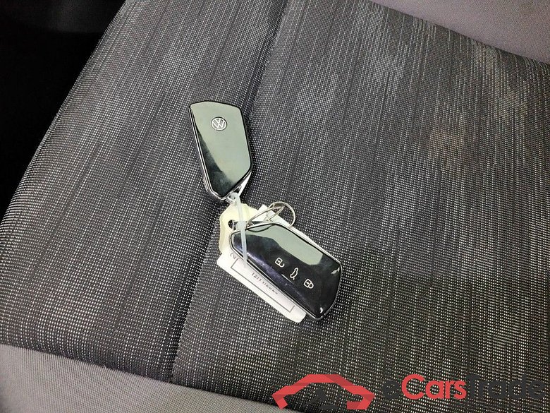 VOLKSWAGEN ID.4 77 kWh Pro 5d #4