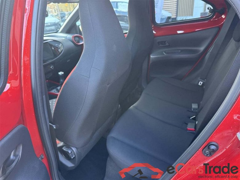 TOYOTA Aygo X 1.0 VVT-i MT Pulse #5