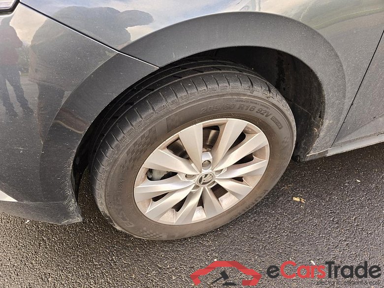 SKODA Kamiq Kamiq 1.0 TSI Ambition DSG #3