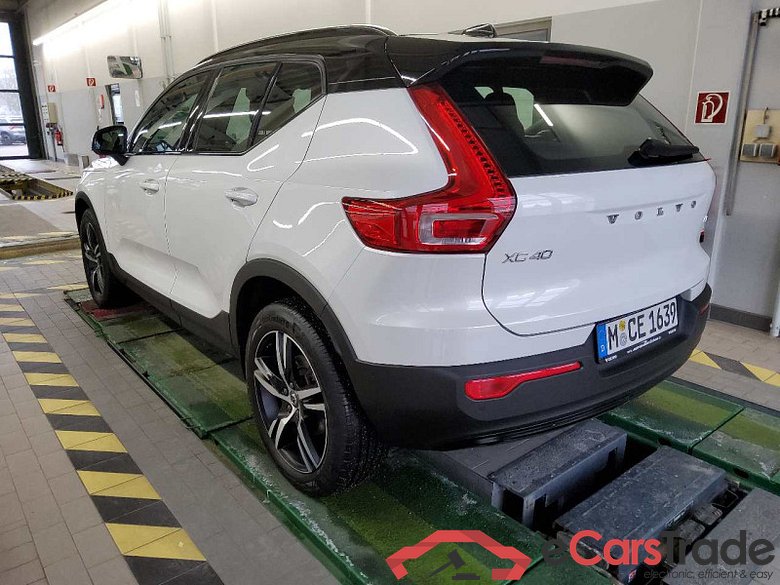 Volvo XC40 (2017->) DE - SUV5 B4 2WD EU6d, R-Design (EURO 6d), 2020 - 2022 #4
