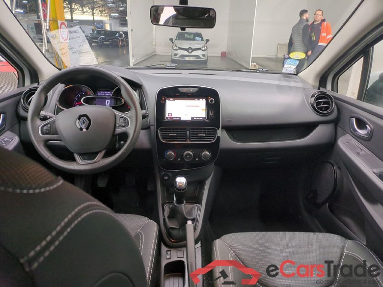 Clio IV Trend 1.5 dCi 75CV BVM5 E6 #5