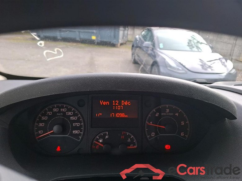 PEUGEOT Boxer VU 4p Fourgon BLUEHDI 110 PREMIUM 330 L2H2 #6