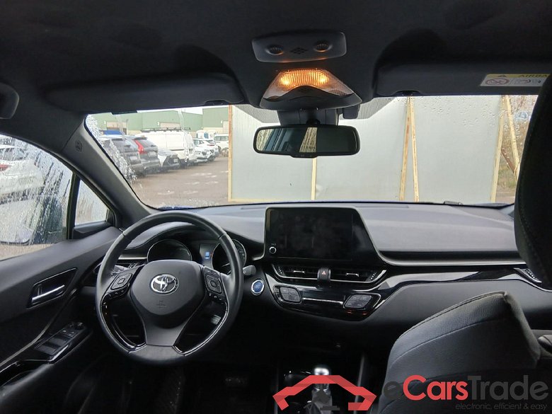 TOYOTA C-HR / 2019 / 5P / todoterreno 1.8 125H Advance #3