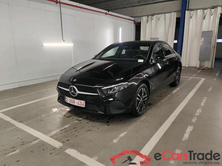 Mercedes A-Klasse Limousine A-Klasse Limousine A 250 e Business Line (PHEV) 160kW/218pk  4D/P Auto-7