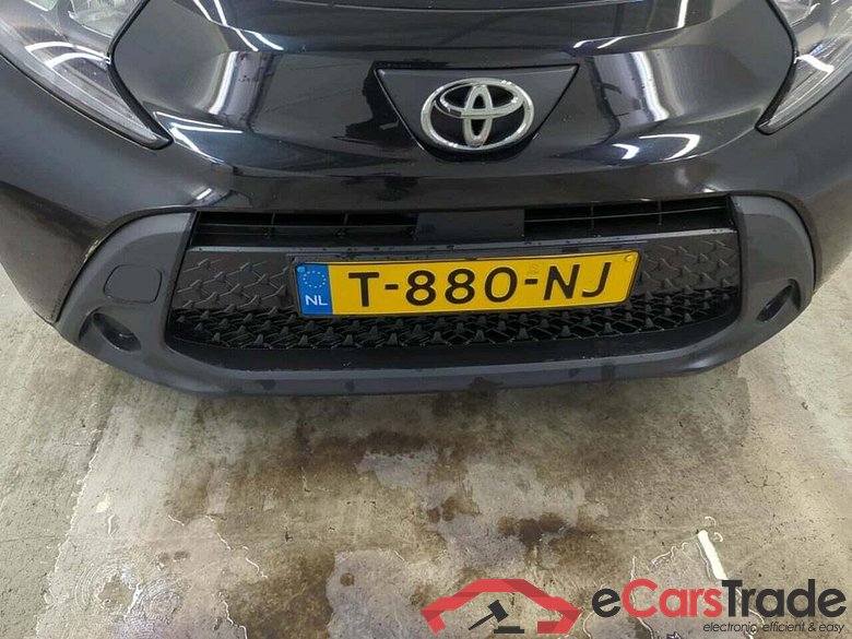 TOYOTA Aygo X 1.0 VVT-i MT Play #4
