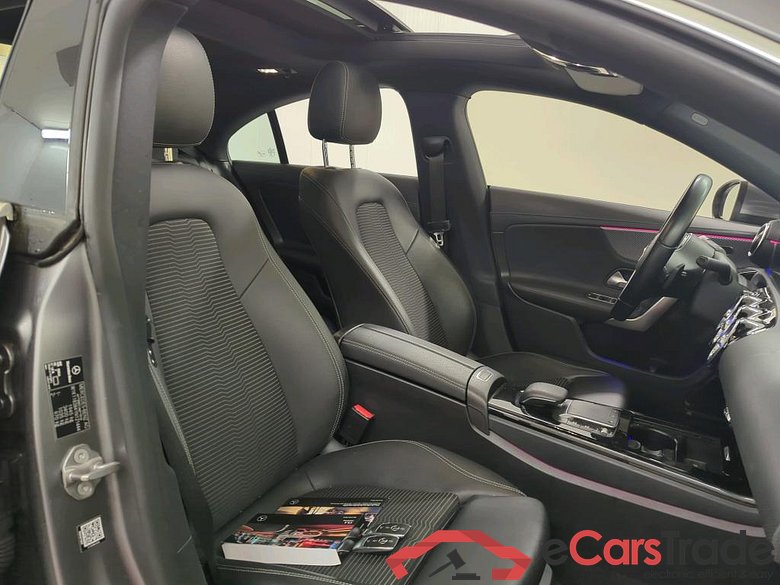 Mercedes-Benz CLA CLA 180 DCT Bus. Solution Progressive 4d + Pano #3