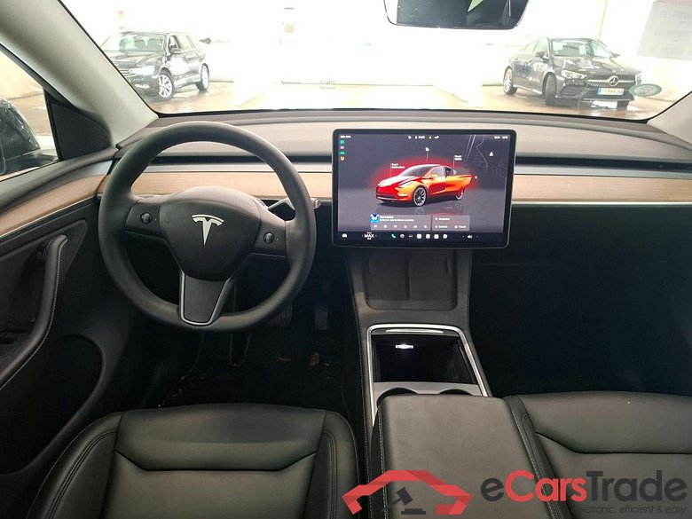 TESLA Model Y / 2020 / 5P / SUV Grande Autonomie RWD #6