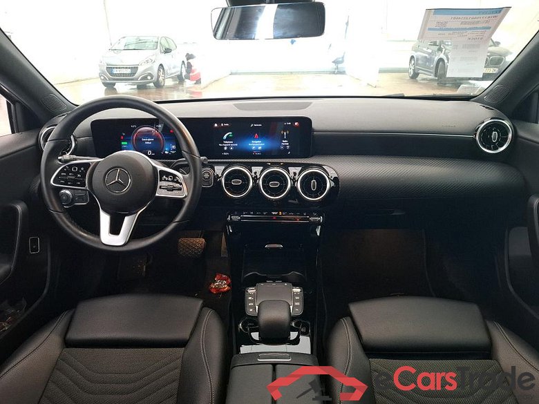 MERCEDES-BENZ Classe A Compact  2018  5P  Berline A 250 e Business Line 8GDCT #5