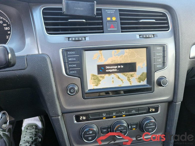 VOLKSWAGEN Golf VII Golf   Trendline 1.6 TDI BlueMotion Technology 81 kW (110 ch) 5 vitesses manuel