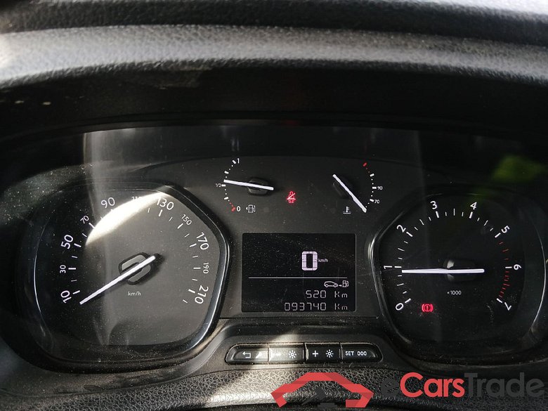 OPEL Vivaro / 2019 / 4P / furgón 1.5 Diésel 88kW (120CV) M Std Select #4