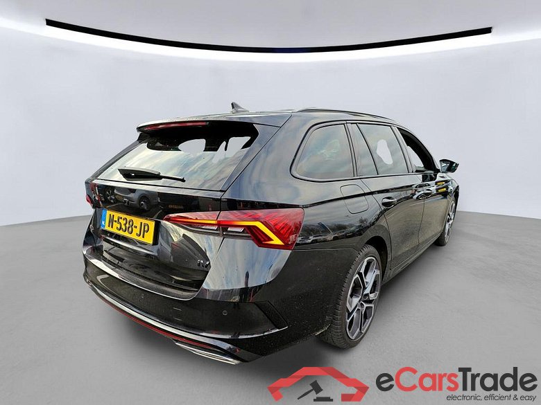 SKODA Octavia Combi 110 kW #6