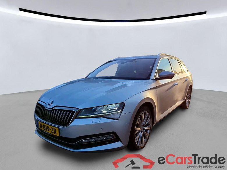 SKODA Superb Combi 110 kW #1