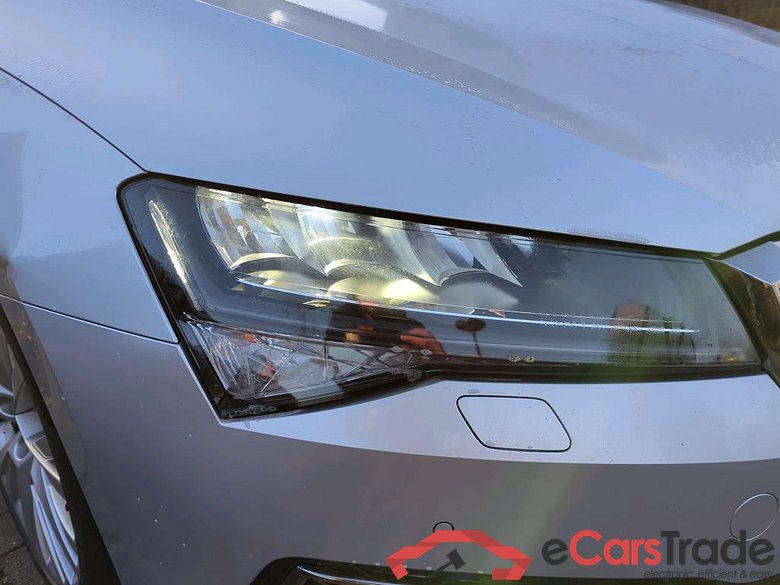 SKODA Superb Combi 110 kW #4