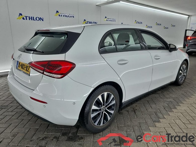 MERCEDES-BENZ A-klasse A 180 7G-DCT Business Solution 5D 100kW #3
