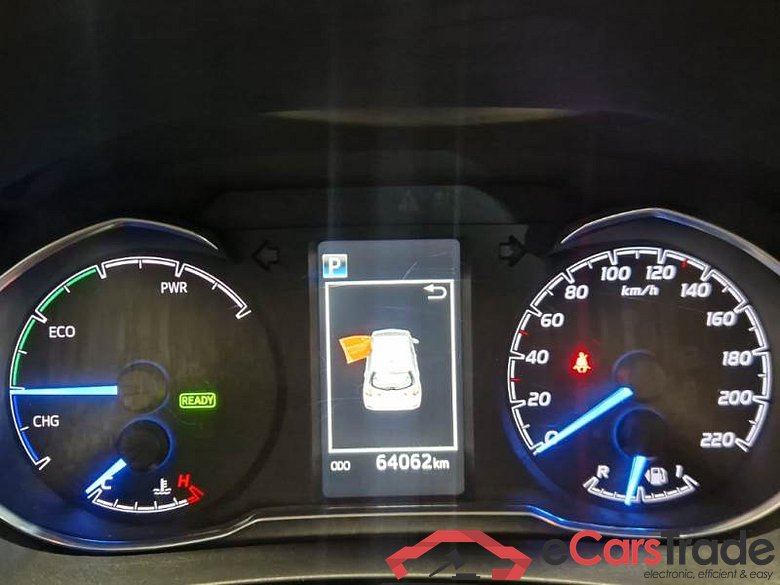 TOYOTA YARIS / 2017 / 5P / BERLINA 1.5 HYBRID BUSINESS #4